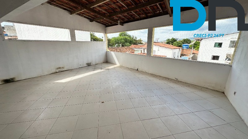 Casa à venda com 3 quartos, 240m² - Foto 14