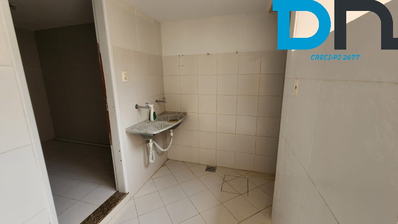 Casa para alugar com 4 quartos, 250m² - Foto 25