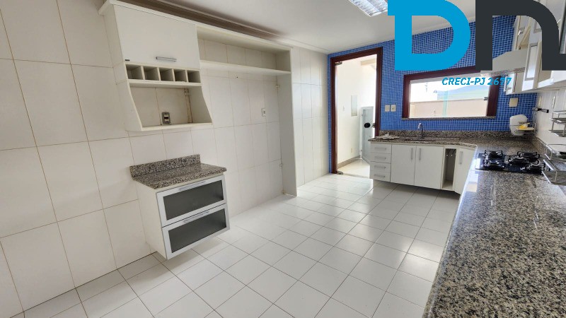 Casa para alugar com 4 quartos, 250m² - Foto 10