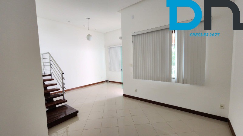 Casa para alugar com 4 quartos, 250m² - Foto 7