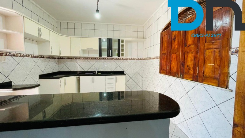 Casa para alugar com 4 quartos, 250m² - Foto 14