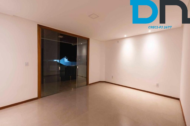 Casa à venda com 4 quartos, 290m² - Foto 14