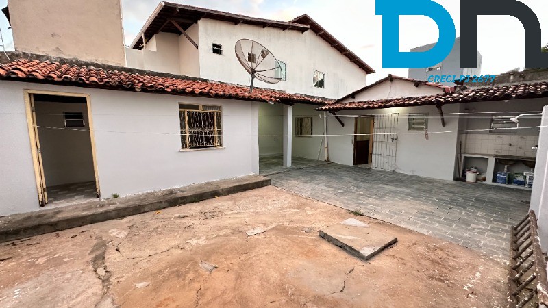 Casa à venda com 5 quartos, 120m² - Foto 14