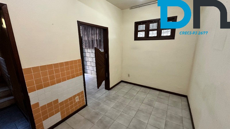 Prédio Inteiro para alugar com 3 quartos, 250m² - Foto 9