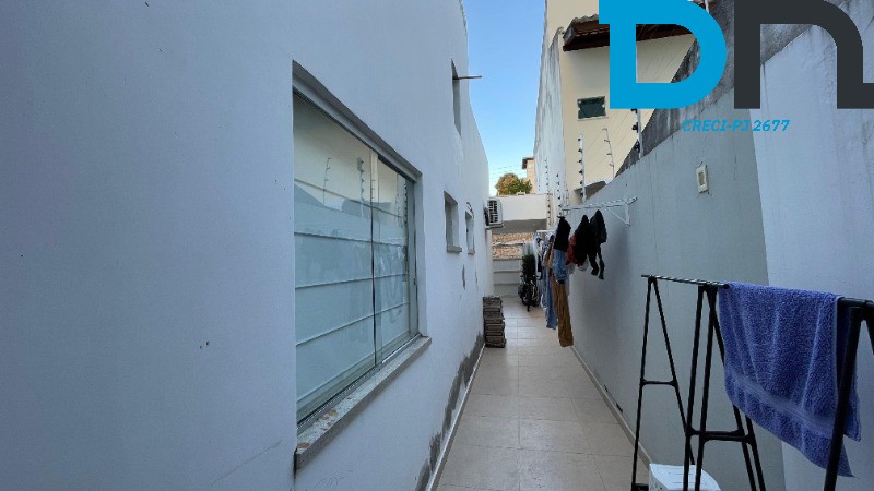 Casa à venda com 2 quartos, 153m² - Foto 28