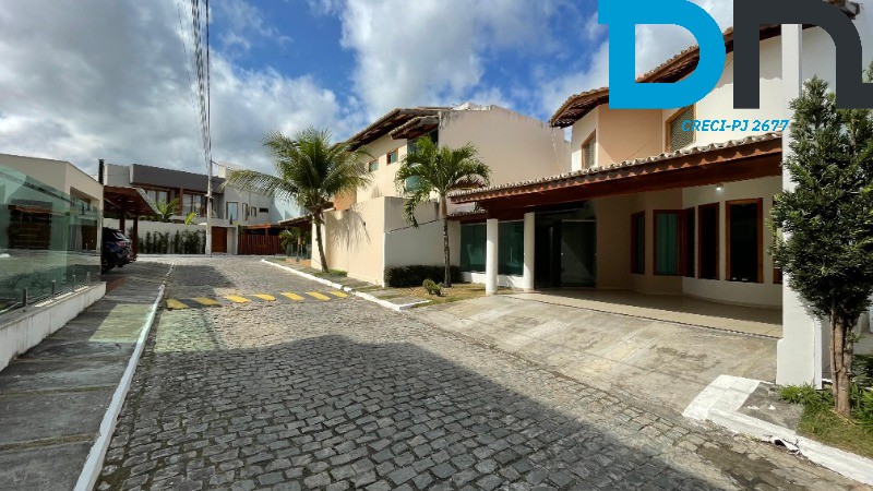 Casa à venda com 3 quartos, 210m² - Foto 2