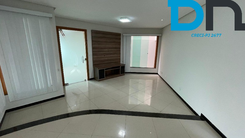 Casa à venda com 3 quartos, 210m² - Foto 9