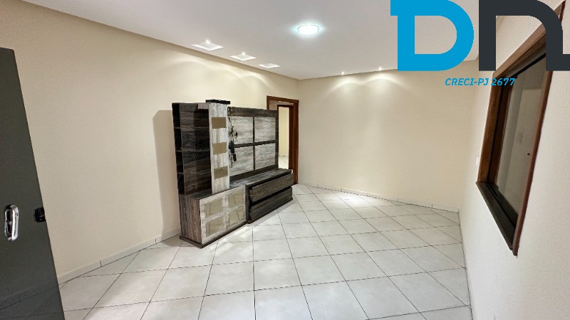 Casa à venda com 4 quartos, 300m² - Foto 3