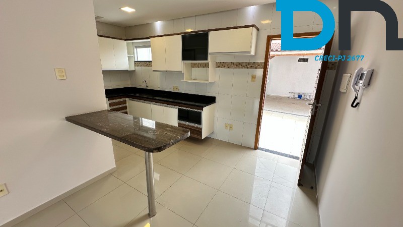 Casa para alugar com 5 quartos, 250m² - Foto 12