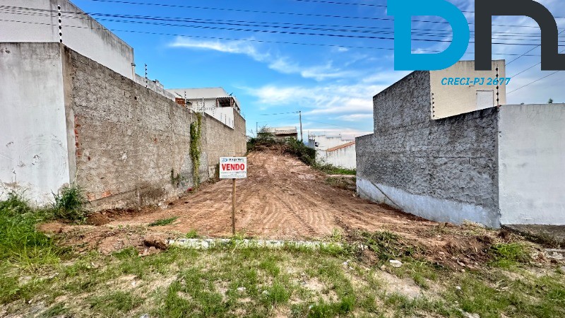 Terreno à venda, 200m² - Foto 1