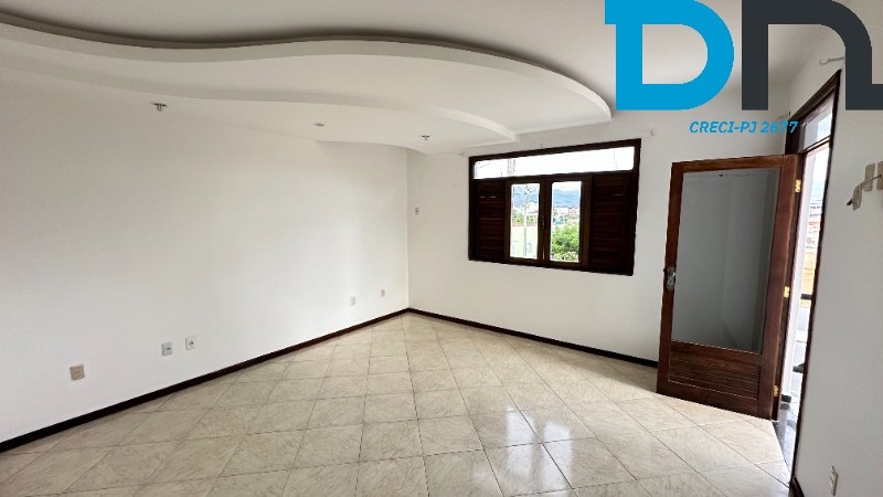 Casa à venda com 4 quartos, 228m² - Foto 16