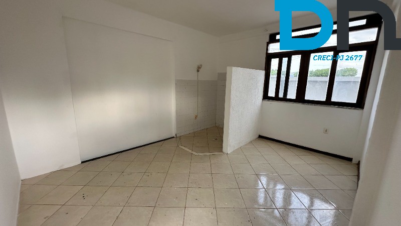 Casa à venda com 4 quartos, 228m² - Foto 11