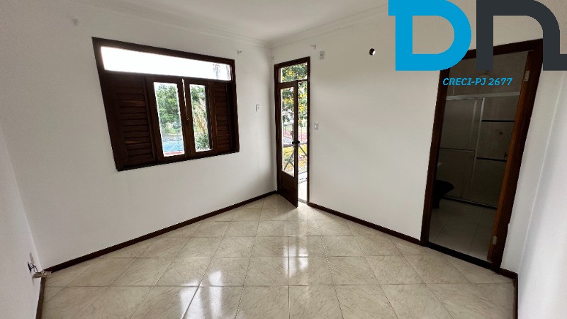 Casa à venda com 4 quartos, 228m² - Foto 25