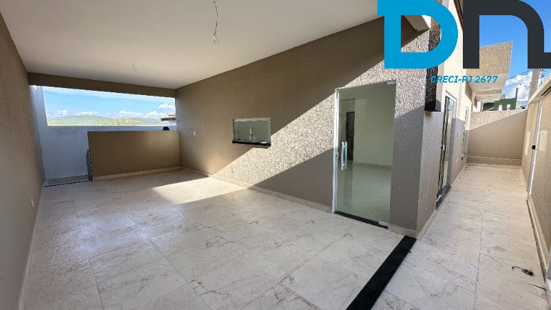 Casa à venda com 3 quartos, 180m² - Foto 2