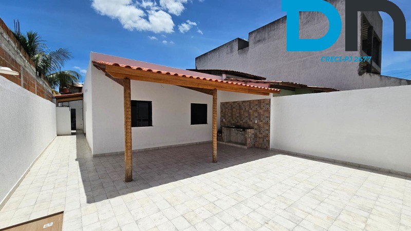 Casa à venda com 3 quartos, 160m² - Foto 2