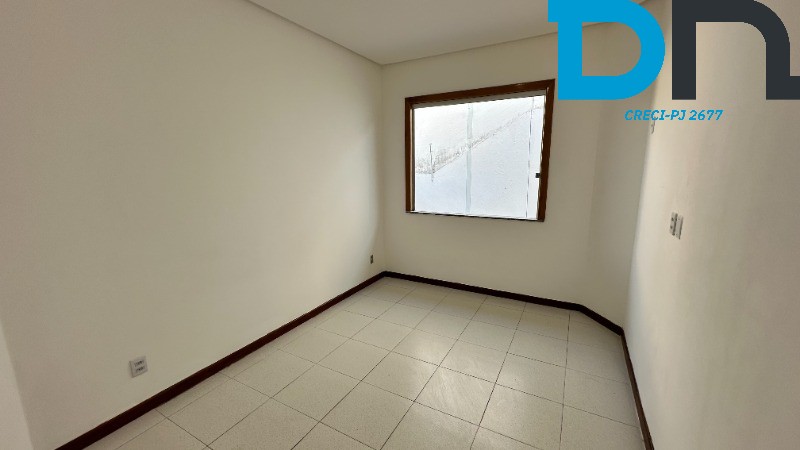 Casa à venda e aluguel com 3 quartos, 300m² - Foto 11