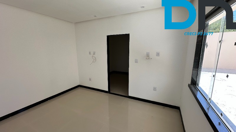 Casa à venda com 3 quartos, 303m² - Foto 12