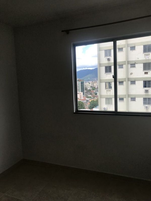 Apartamento à venda com 2 quartos, 45m² - Foto 12