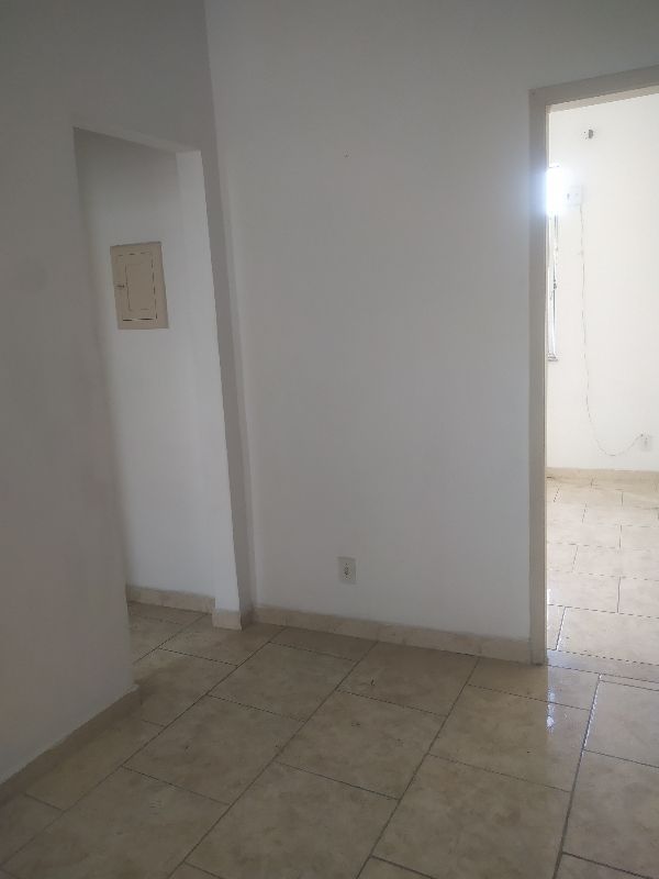 Apartamento à venda com 1 quarto, 42m² - Foto 13