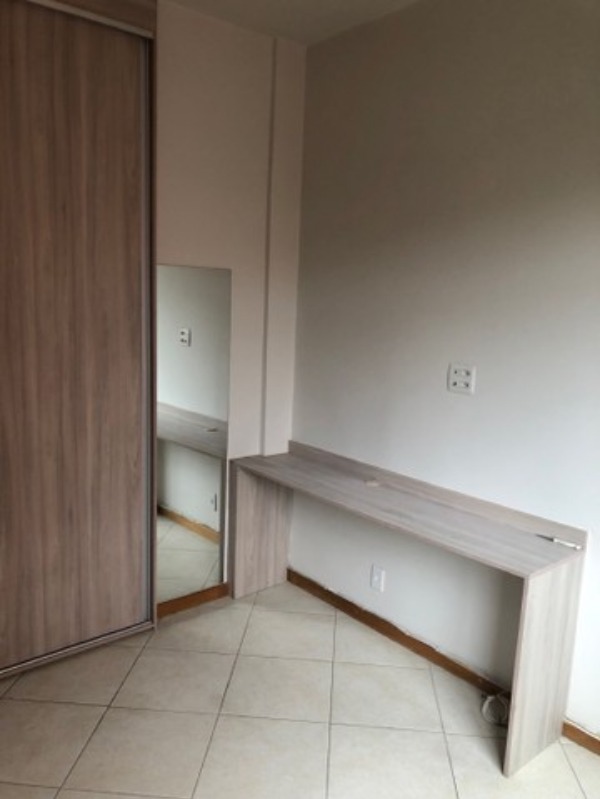 Apartamento à venda com 2 quartos, 67m² - Foto 4