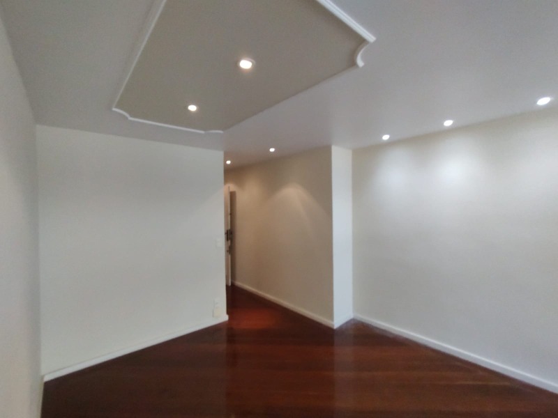 Apartamento à venda com 3 quartos, 95m² - Foto 1