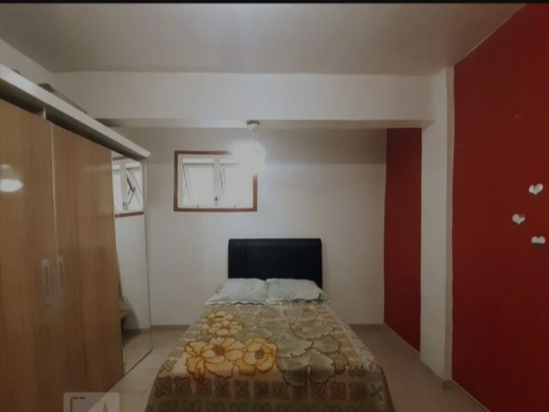 Casa à venda com 2 quartos, 172m² - Foto 1