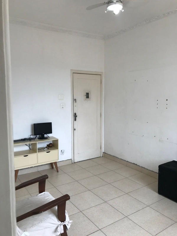 Apartamento à venda com 2 quartos, 65m² - Foto 2