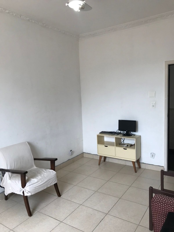 Apartamento à venda com 2 quartos, 65m² - Foto 10