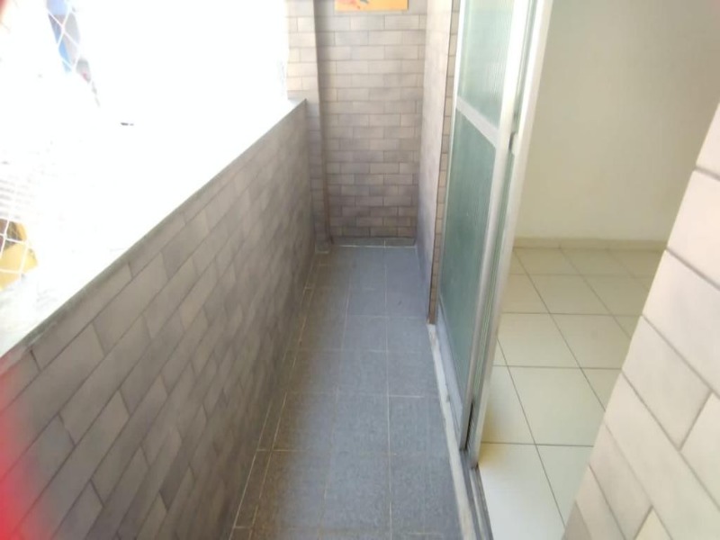 Apartamento à venda com 2 quartos, 70m² - Foto 3