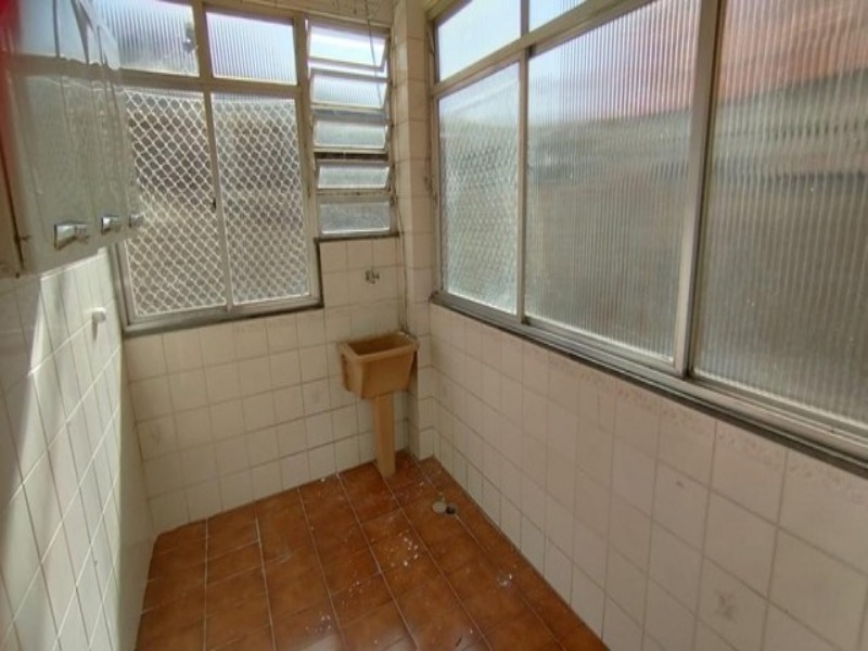 Apartamento à venda com 2 quartos, 70m² - Foto 17