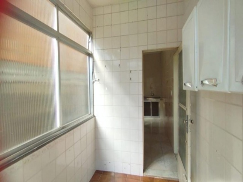 Apartamento à venda com 2 quartos, 70m² - Foto 15