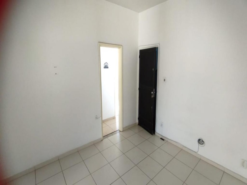 Apartamento à venda com 2 quartos, 70m² - Foto 6