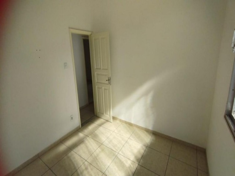 Apartamento à venda com 2 quartos, 70m² - Foto 10