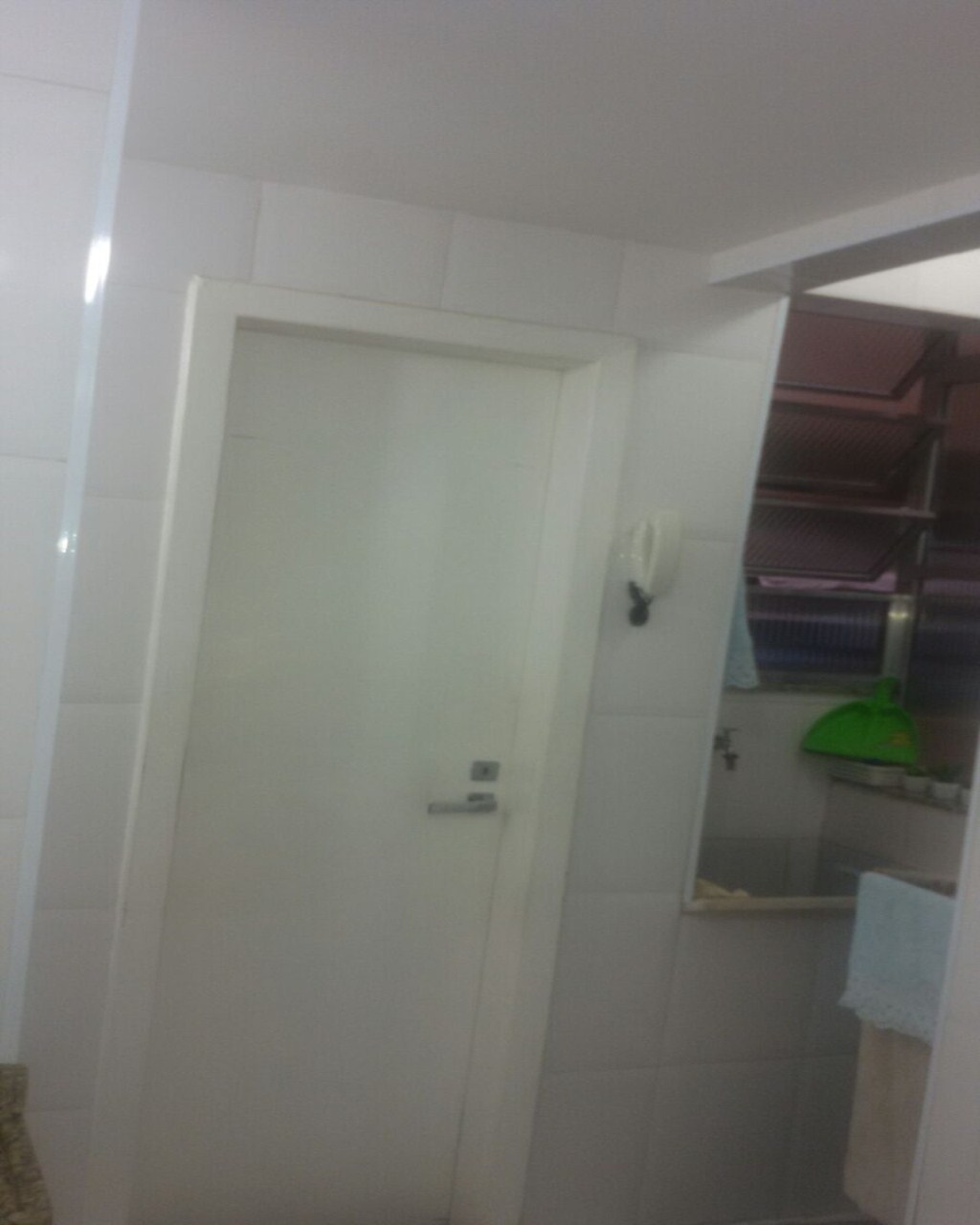 Apartamento à venda com 2 quartos, 66m² - Foto 2