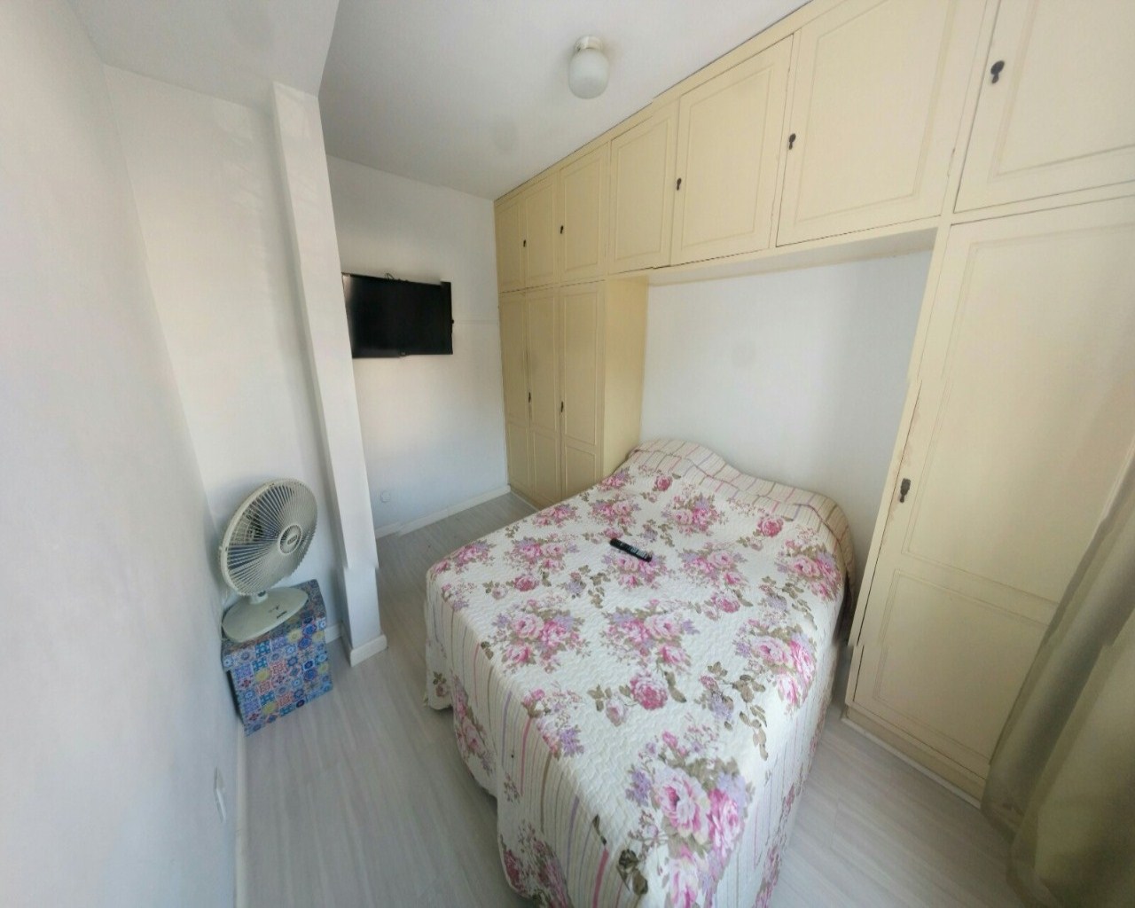 Apartamento à venda com 2 quartos, 64m² - Foto 3