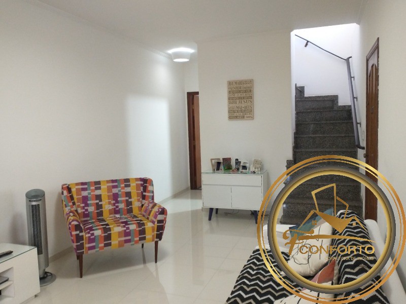 Sobrado à venda com 3 quartos, 140m² - Foto 1