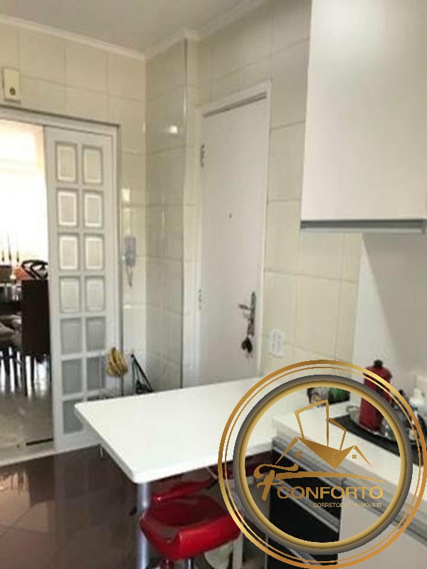 Apartamento à venda com 3 quartos, 140m² - Foto 3