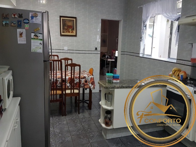 Sobrado à venda com 2 quartos, 195m² - Foto 11