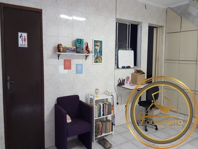 Sobrado à venda com 2 quartos, 195m² - Foto 2