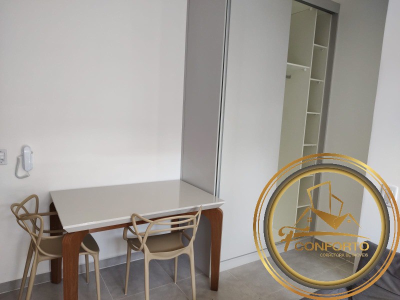 Apartamento à venda com 1 quarto, 24m² - Foto 2