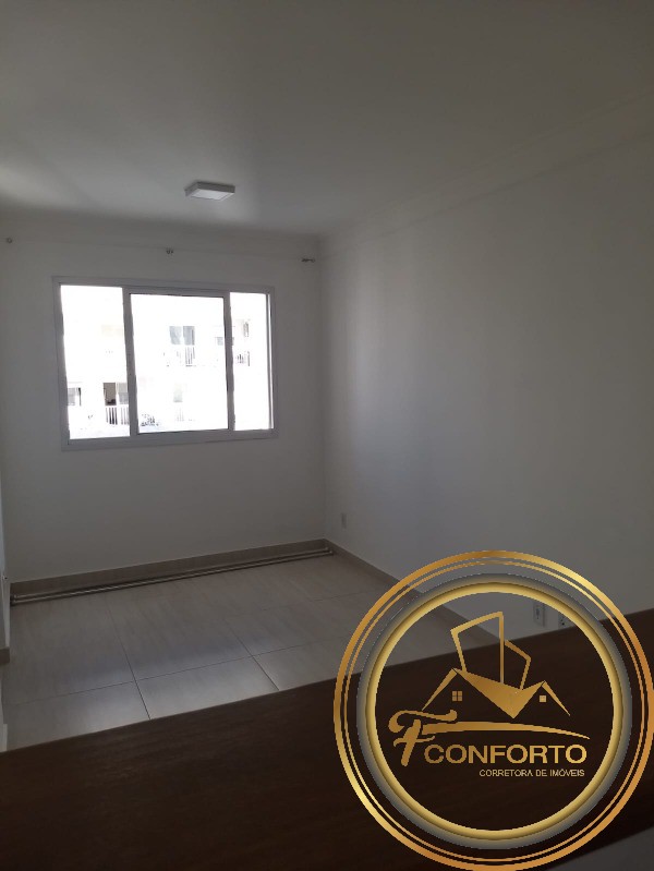 Apartamento à venda com 2 quartos, 42m² - Foto 2