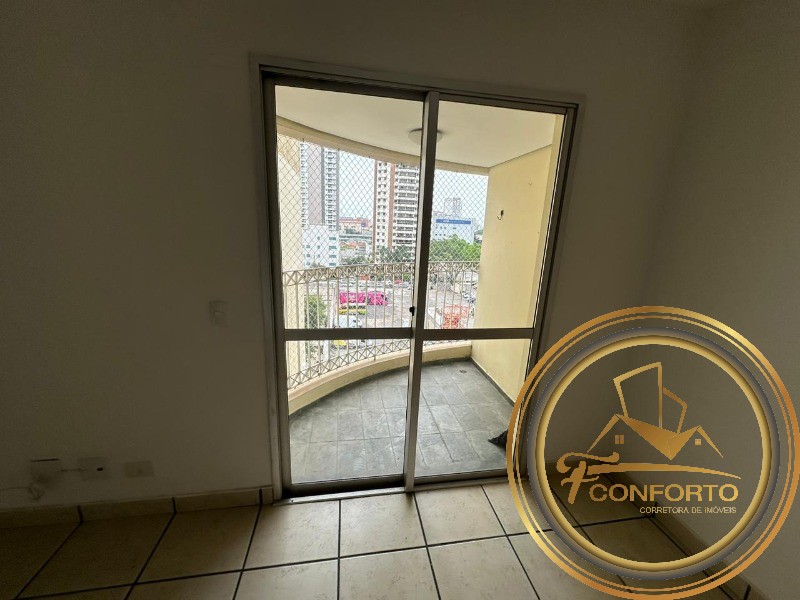 Apartamento à venda com 3 quartos, 70m² - Foto 3