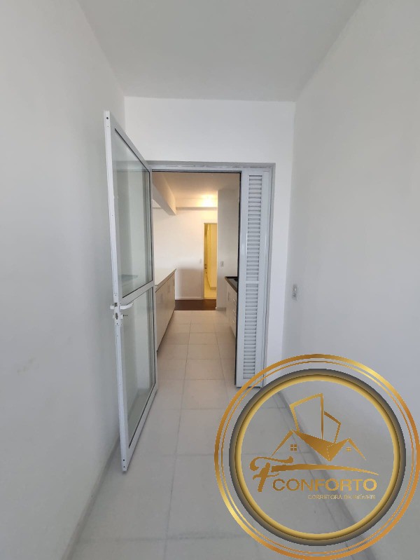 Apartamento à venda com 3 quartos, 94m² - Foto 12