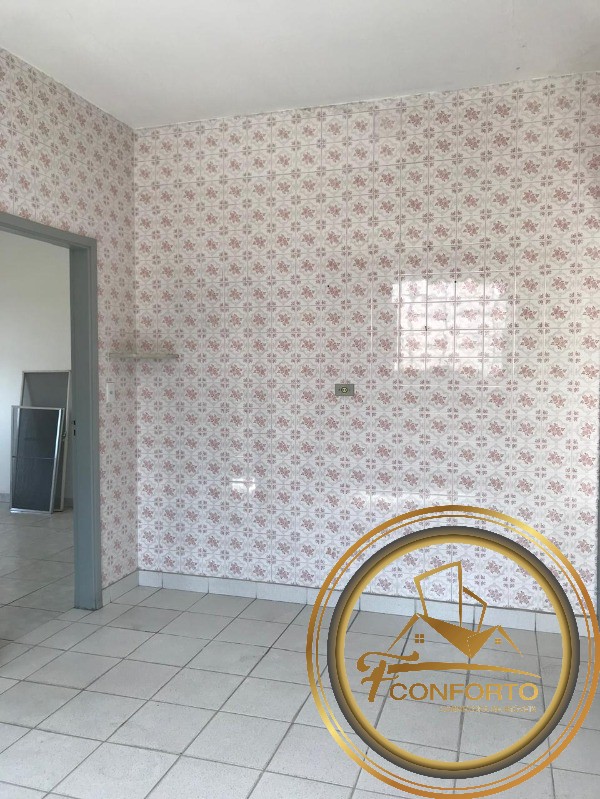 Terreno à venda com 1 quarto, 250m² - Foto 12