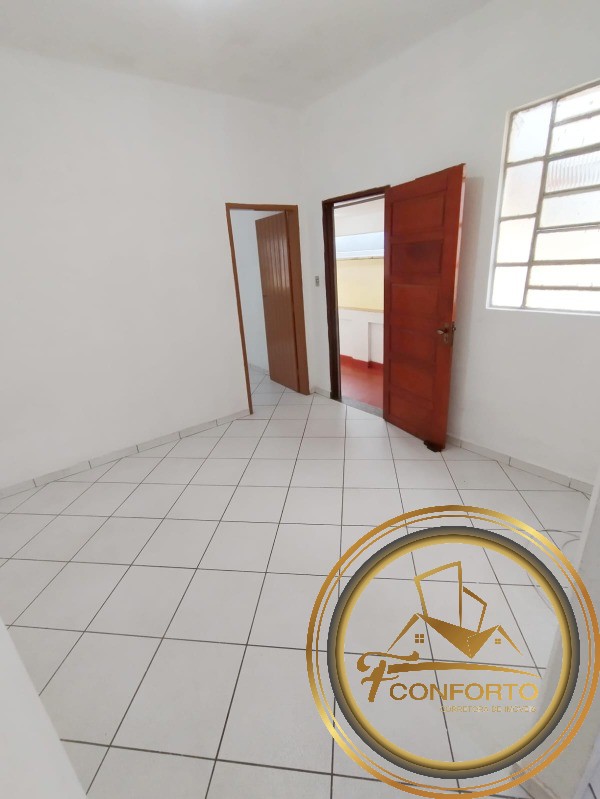 Casa à venda com 2 quartos, 90m² - Foto 6