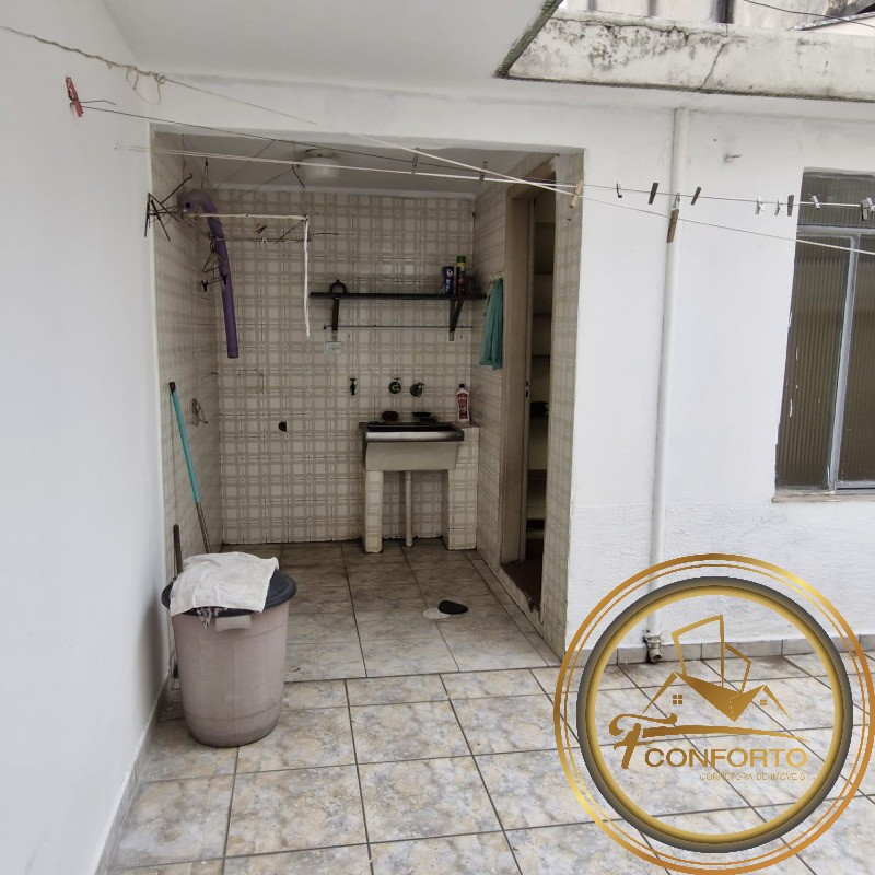 Casa à venda e aluguel com 2 quartos, 100m² - Foto 14