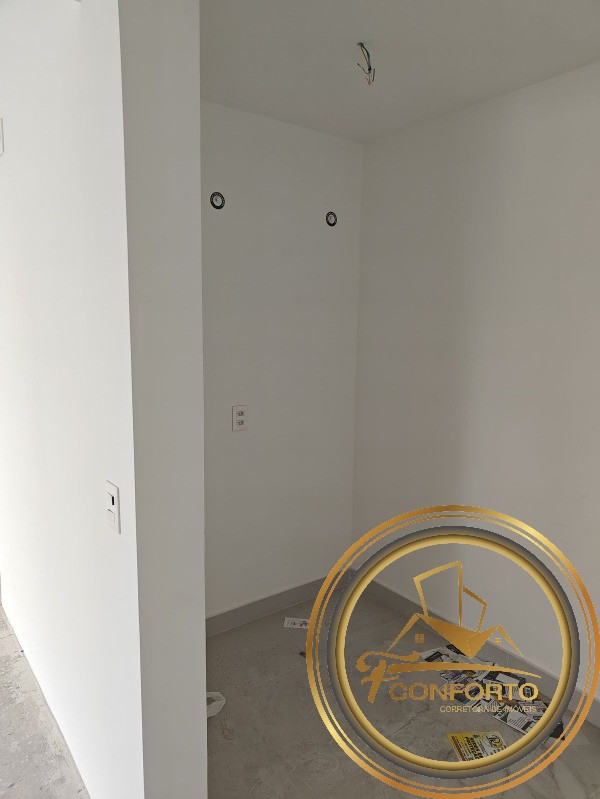 Apartamento à venda com 3 quartos, 144m² - Foto 10