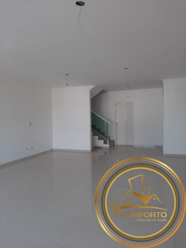 Sobrado à venda com 3 quartos, 250m² - Foto 2