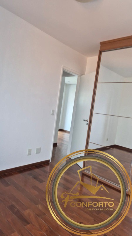 Apartamento à venda com 2 quartos, 60m² - Foto 19