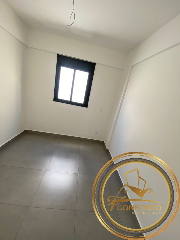 Apartamento à venda com 2 quartos, 44m² - Foto 4